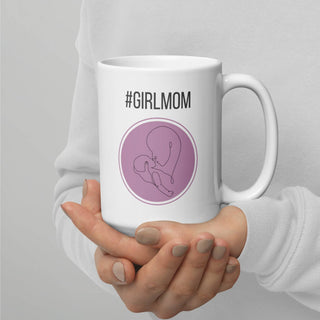 Weiße, glänzende Tasse - #girlmom
